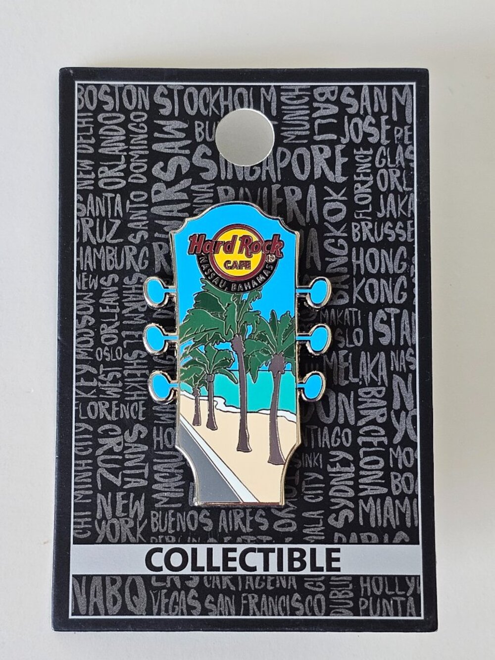 NIB Hard Rock Cafe Pin Nassau Bahamas Guitar Tuning Pegs Collectible